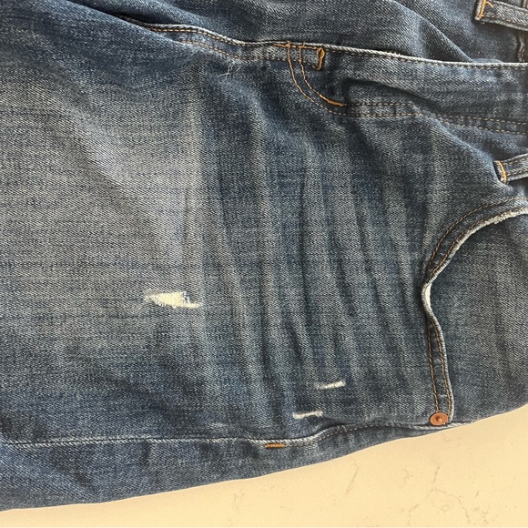 Madewell curvy high rise denim shorts - Picture 4 of 6